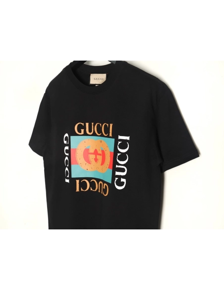 Gucci classic square logo print short sleeves,Gucci T Shirt,Tshirt,APPAREL