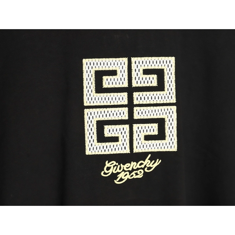 Givenchy eyelet embroidered crew neck shortsleeved Tshirt,Givenchy T Shirt,Tshirt,Hiqh quality low price,free shipping
