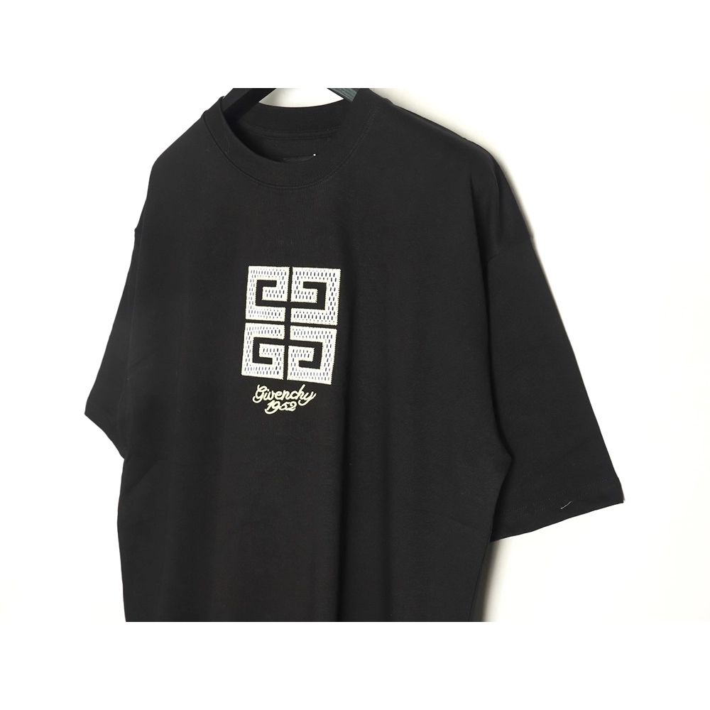Givenchy eyelet embroidered crew neck shortsleeved Tshirt,Givenchy T Shirt,Tshirt,Hiqh quality low price,free shipping