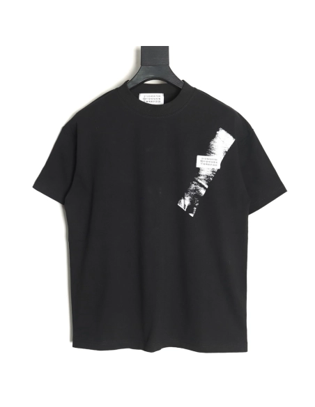 Maison Margiela Badge Print Short Sleeve TShirt,Maison Margiela T Shirt,Tshirt,Hiqh quality low price,free shipping