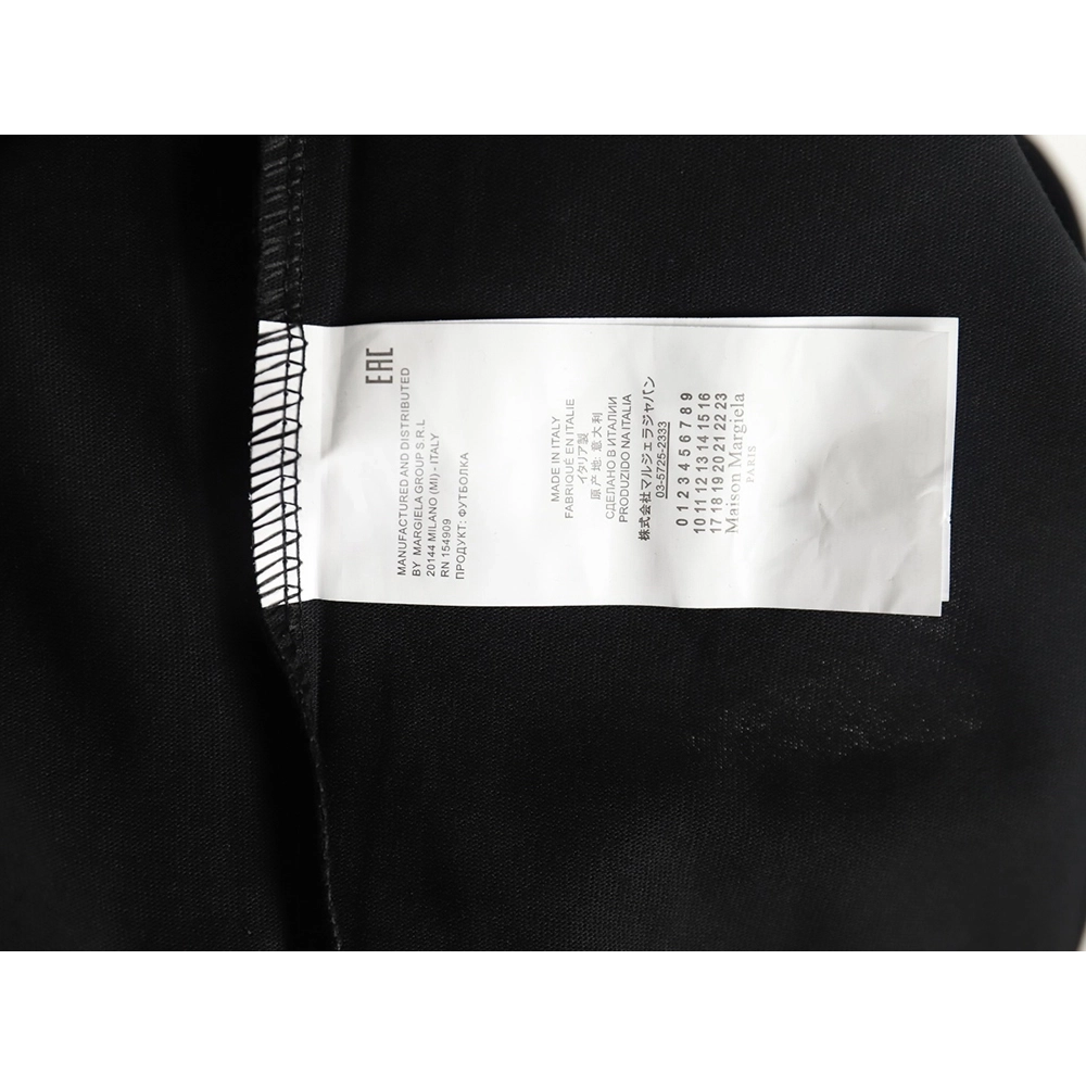 Maison Margiela Badge Print Short Sleeve TShirt,Maison Margiela T Shirt,Tshirt,Hiqh quality low price,free shipping