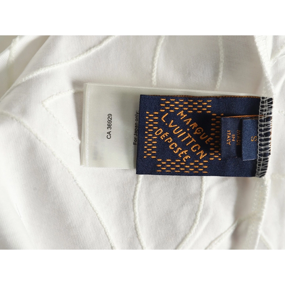 Louis Vuitton embroidered shortsleeved Tshirt,Louis Vuitton T Shirt,Tshirt,Hiqh quality low price,free shipping