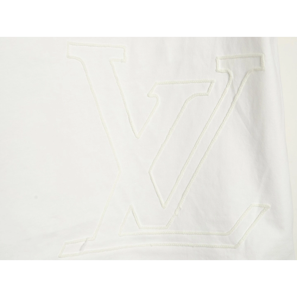 Louis Vuitton embroidered shortsleeved Tshirt,Louis Vuitton T Shirt,Tshirt,Hiqh quality low price,free shipping