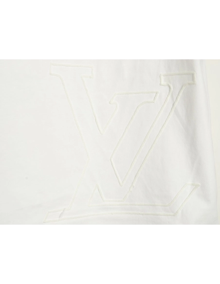 Louis Vuitton embroidered shortsleeved Tshirt,Louis Vuitton T Shirt,Tshirt,Hiqh quality low price,free shipping