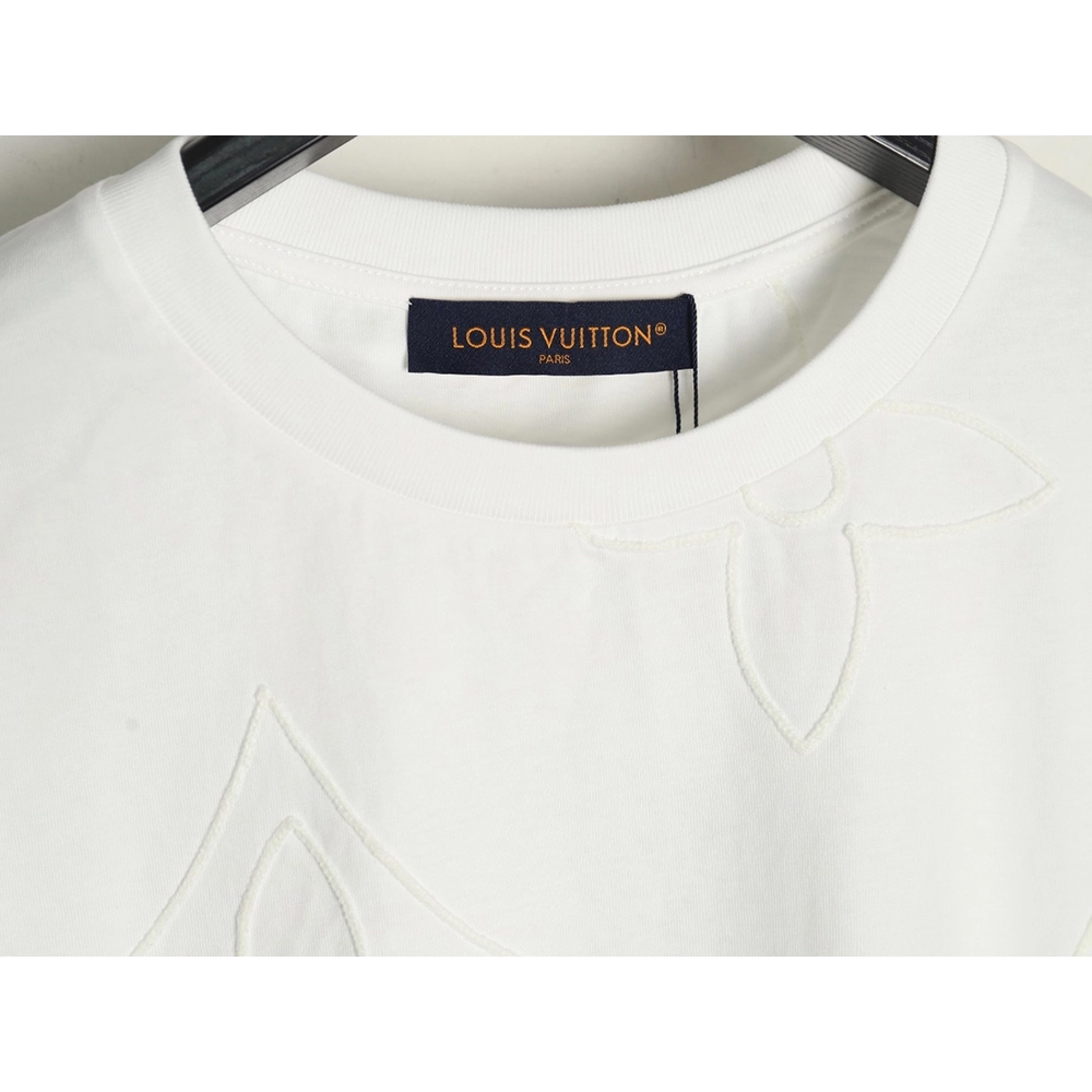 Louis Vuitton embroidered shortsleeved Tshirt,Louis Vuitton T Shirt,Tshirt,Hiqh quality low price,free shipping