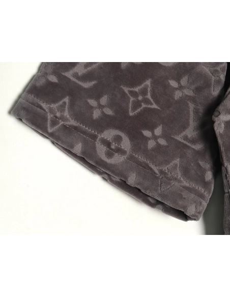 Louis Vuitton towel flocked presbyopia jacquard short sleeves,Louis Vuitton T Shirt,Tshirt,Hiqh quality low price,free shipping