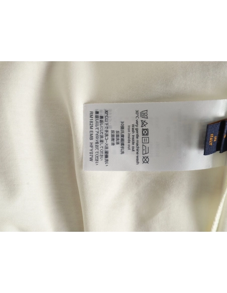 Louis Vuitton small embroidery Logo shortsleeved Tshirt,Louis Vuitton T Shirt,Tshirt,Hiqh quality low price,free shipping