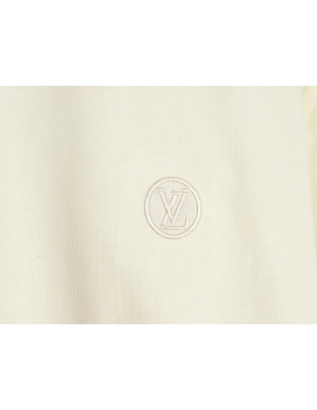 Louis Vuitton small embroidery Logo shortsleeved Tshirt,Louis Vuitton T Shirt,Tshirt,Hiqh quality low price,free shipping