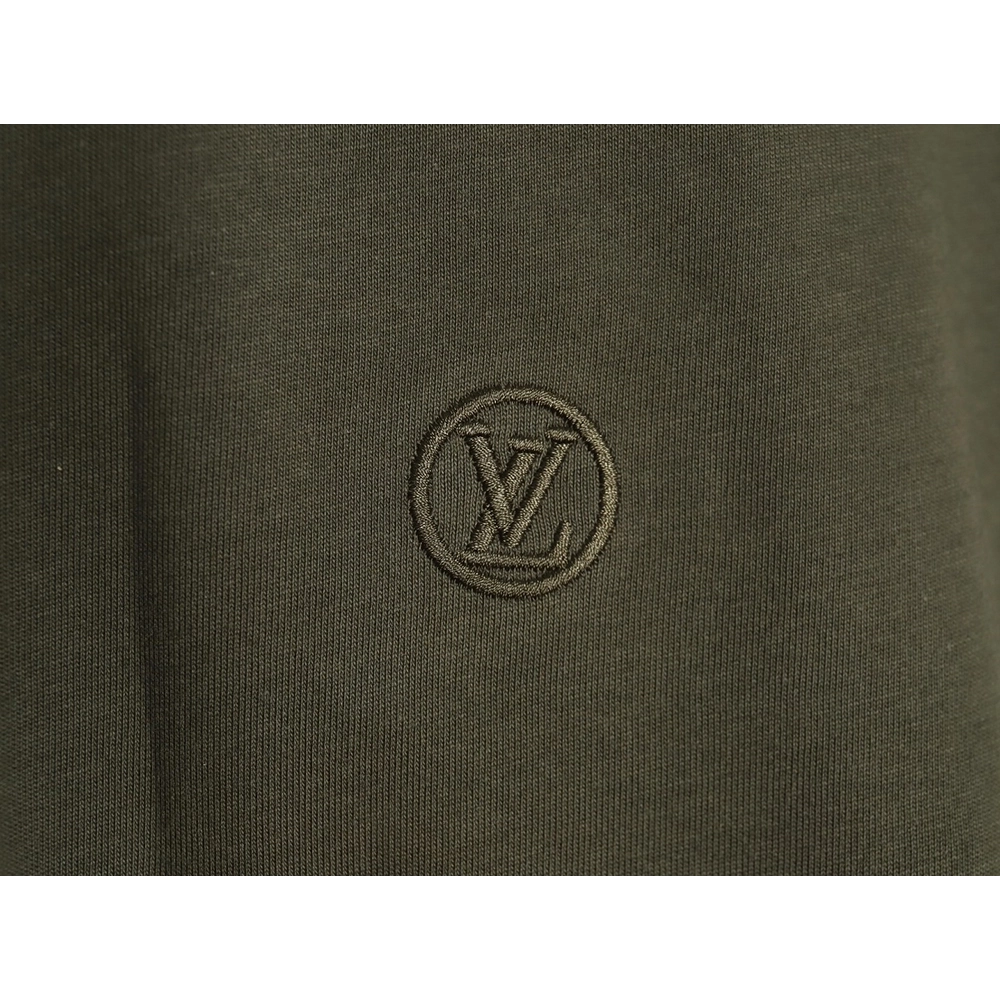 Louis Vuitton small embroidery Logo shortsleeved Tshirt,Louis Vuitton T Shirt,Tshirt,Hiqh quality low price,free shipping