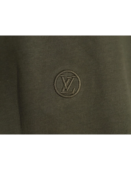 Louis Vuitton small embroidery Logo shortsleeved Tshirt,Louis Vuitton T Shirt,Tshirt,Hiqh quality low price,free shipping