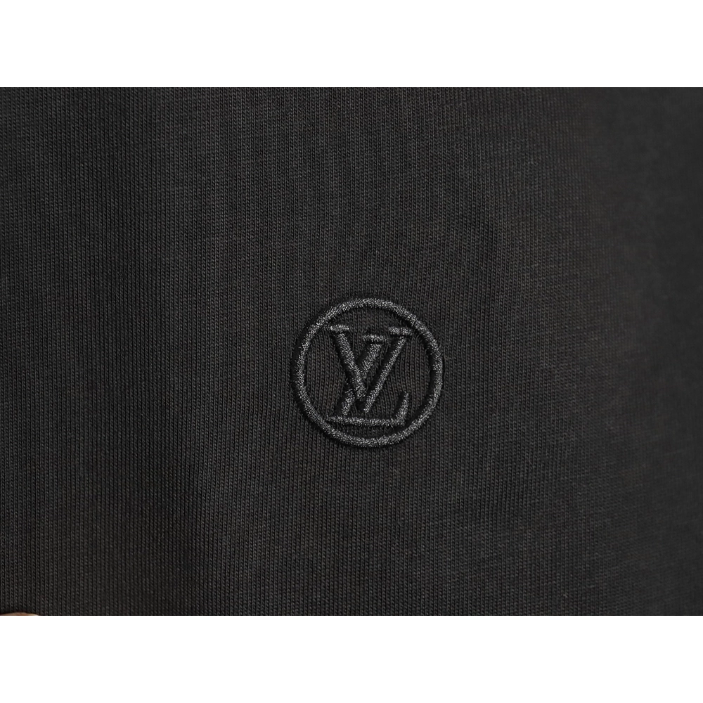Louis Vuitton small embroidery Logo shortsleeved Tshirt,Louis Vuitton T Shirt,Tshirt,Hiqh quality low price,free shipping