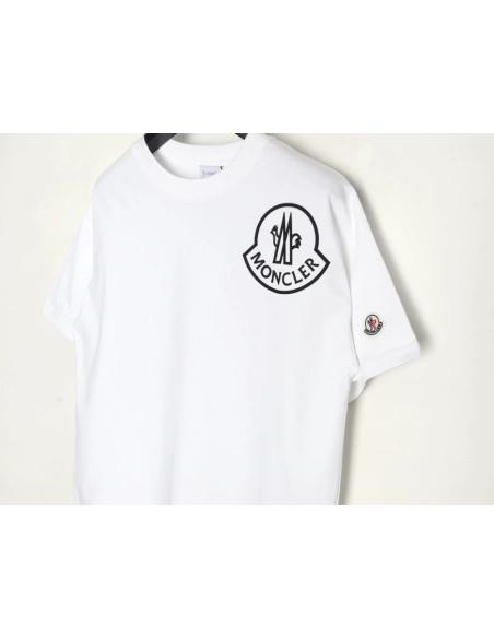 Moncler chest embossed logo print short sleeves,Moncler