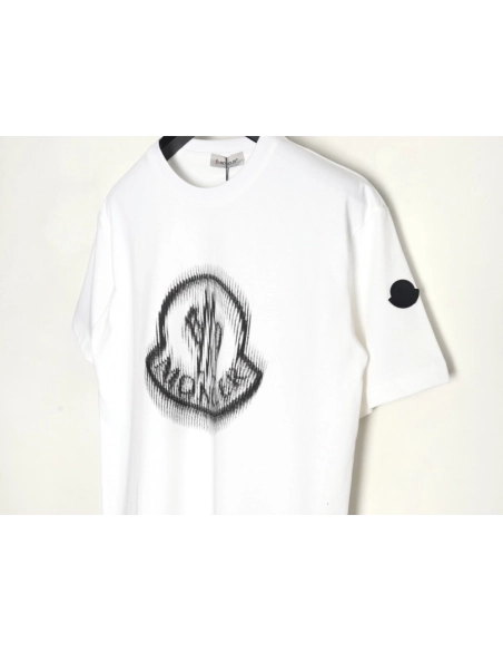 Moncler pixel blurred logo print short sleeves,Moncler