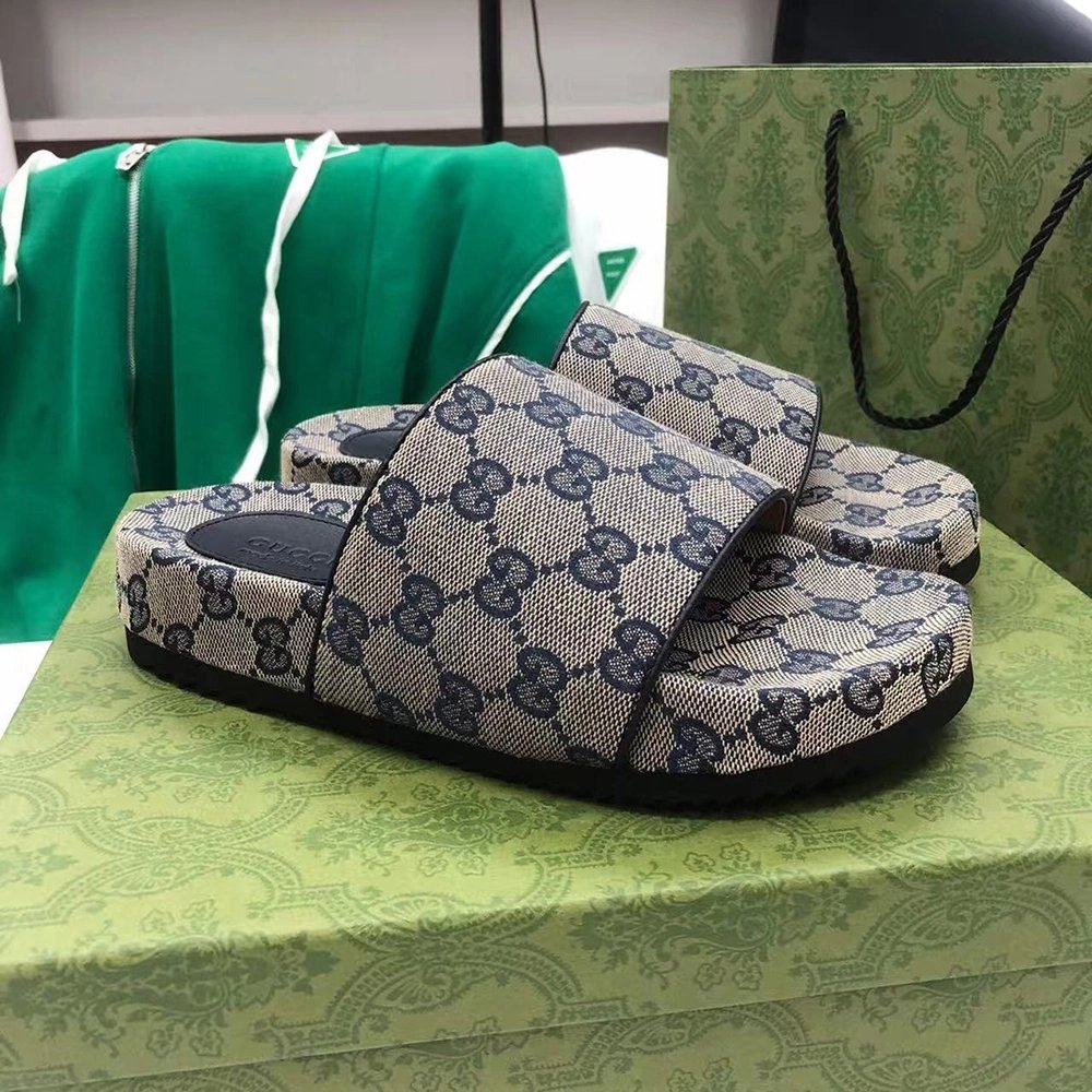 Gucci GG Slide Sandal,Gucci Slides