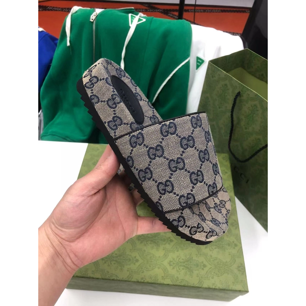 Gucci GG Slide Sandal,Gucci Slides