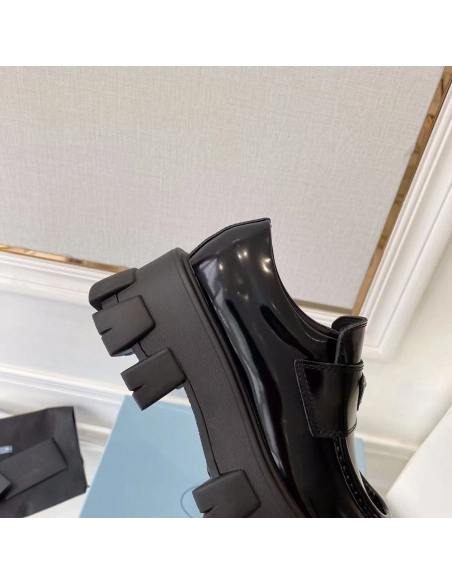 Parda Patent leather loafers,PRADA SNEAKER