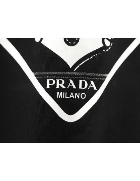 Prada Classic Anchor Triangle Print Round Neck T-Shirt TSK1,Prada