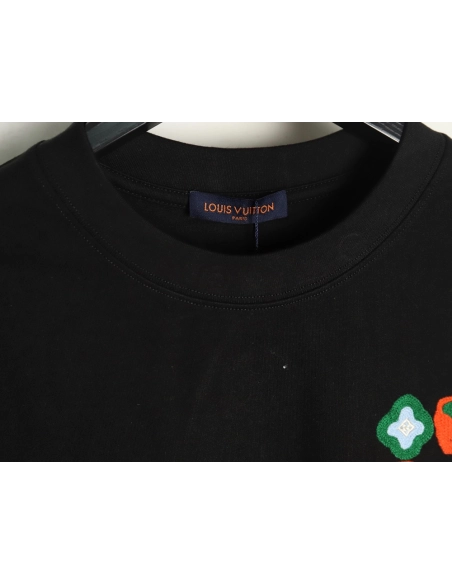 Louis Vuitton four-leaf clover logo embroidered short-sleeved T-shirt TSK1,Louis Vuitton
