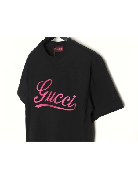 Gucci cursive logo embroidered short sleeves TSK1,Gucci
