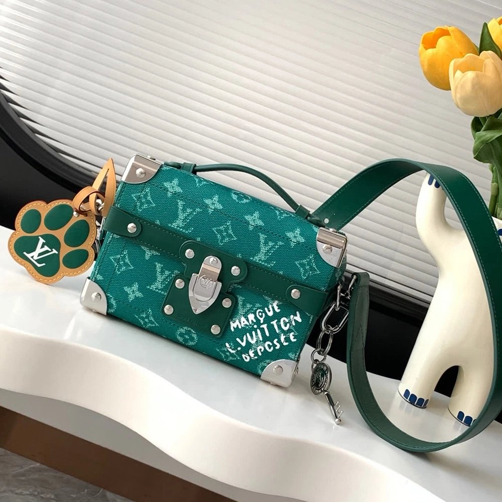 Louis Vuitton Soul Trunk Bags M12686 19*15*7cm,Louis Vuitton Bags