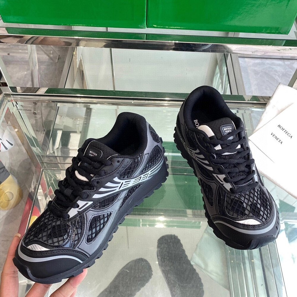 Bottega Veneta Orbit Runner Sneaker Black,BOTTEGA VENETA SNEAKER