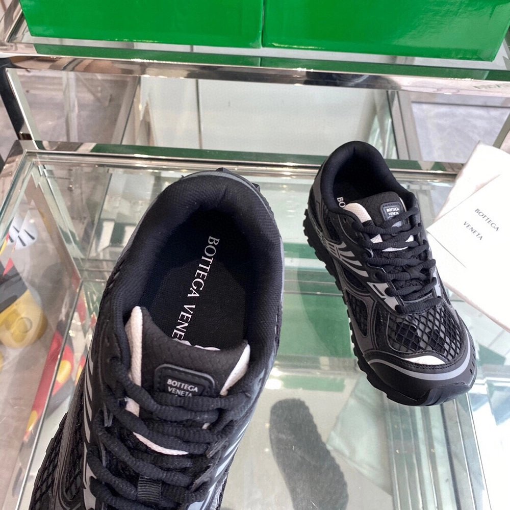 Bottega Veneta Orbit Runner Sneaker Black,BOTTEGA VENETA SNEAKER