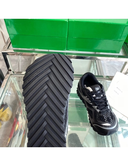 Bottega Veneta Orbit Runner Sneaker Black,BOTTEGA VENETA SNEAKER