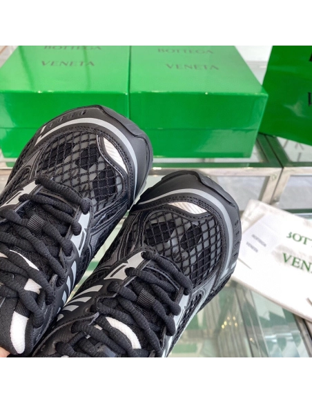 Bottega Veneta Orbit Runner Sneaker Black,BOTTEGA VENETA SNEAKER