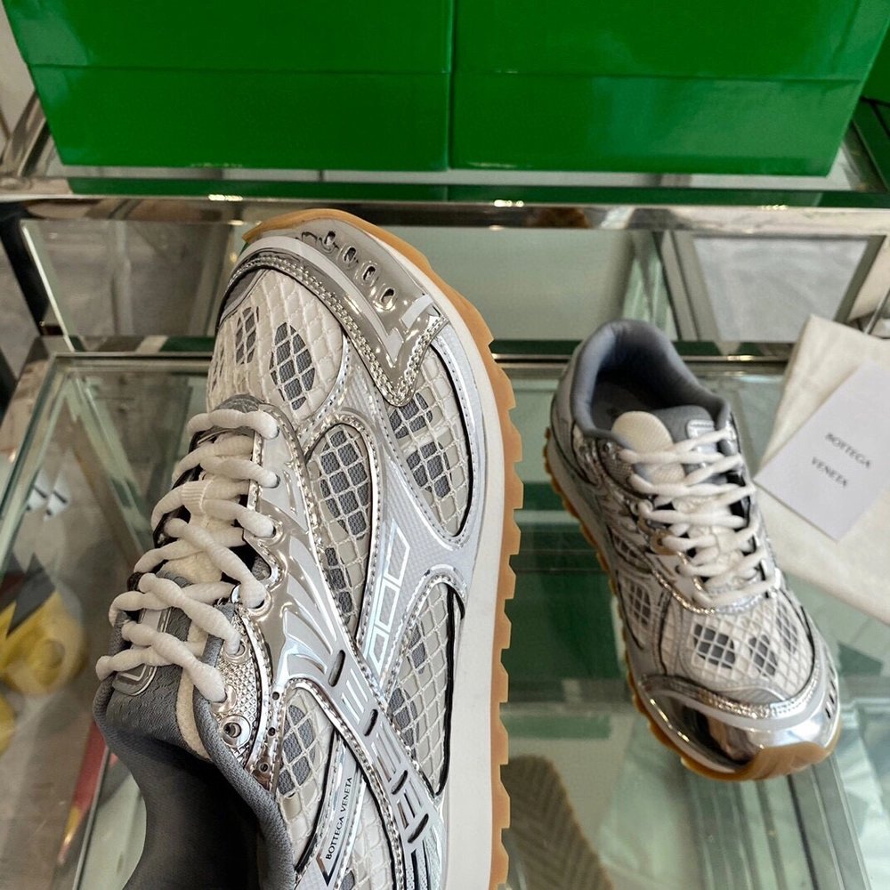 Bottega Veneta Orbit Runner Sneaker  silver,BOTTEGA VENETA SNEAKER