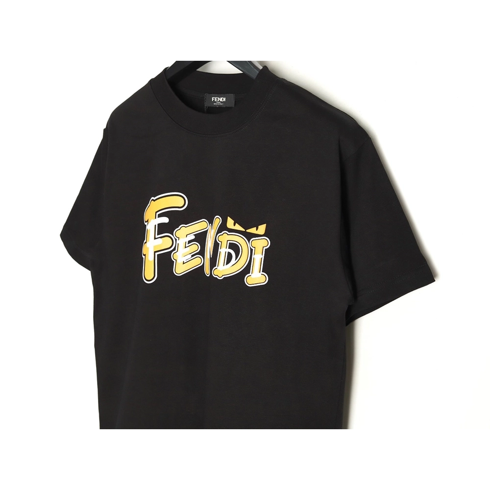 Fendi Overlapping Letters Small Eyes Short Sleeve T-shirt TSK1,Fendi