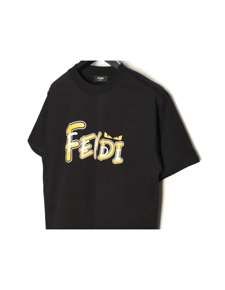 Fendi Overlapping Letters Small Eyes Short Sleeve T-shirt TSK1,Fendi