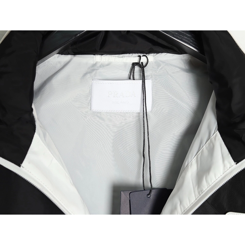 Prada White Zipper Camping Hooded Jacket,Prada