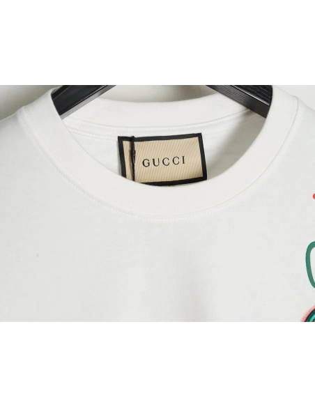 Gucci shoulder contrast logo tassel embroidered short sleeve T-shirt,Gucci