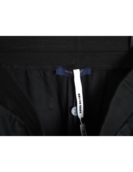 Louis Vuitton Rhinestone-embellished knitted shorts,Louis Vuitton