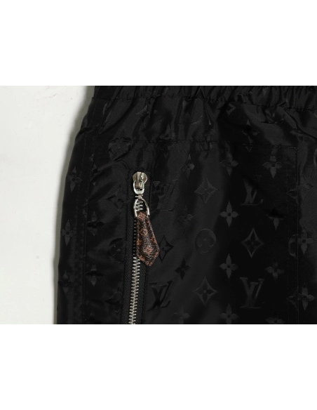 Louis Vuitton all over print monogram zip up shorts,Louis Vuitton
