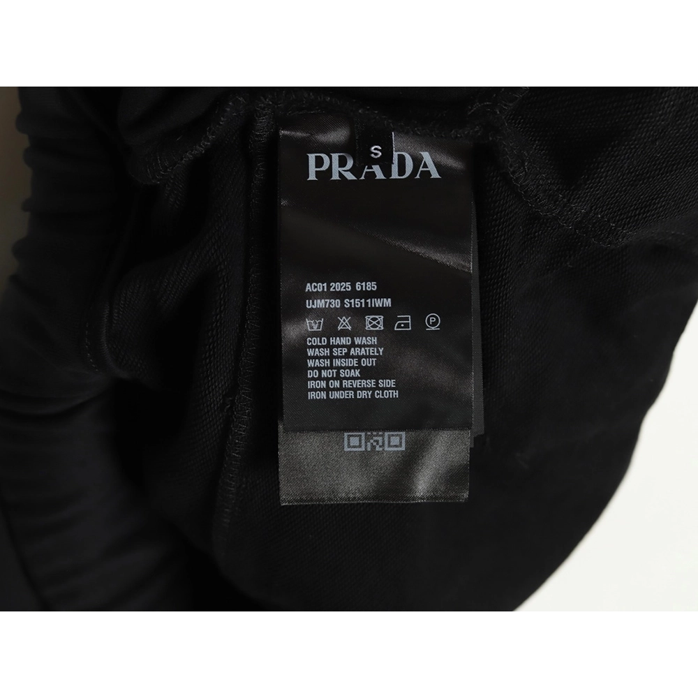 Prada Multi-Pocket Logo Shorts,Prada