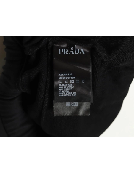 Prada Multi-Pocket Logo Shorts,Prada