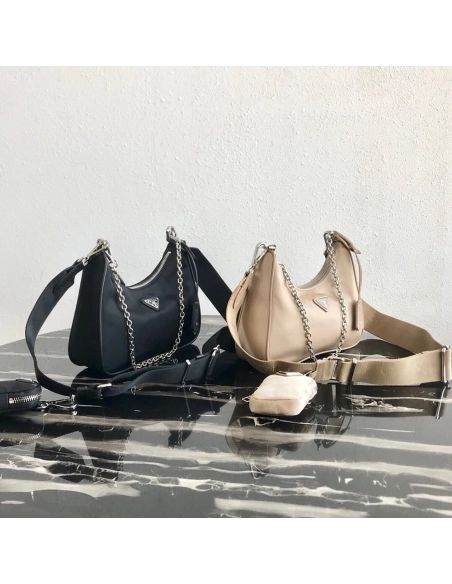 Prada Bags P83890 22X12X6cm