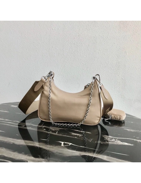 Prada Bags P83890 22X12X6cm