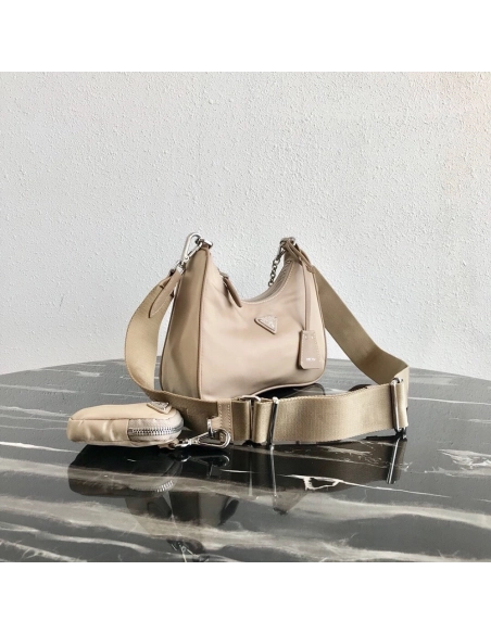 Prada Bags P83890 22X12X6cm