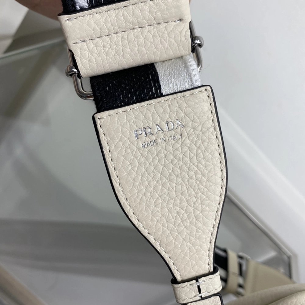 Prada Bags 1BH082 22X14X8cm