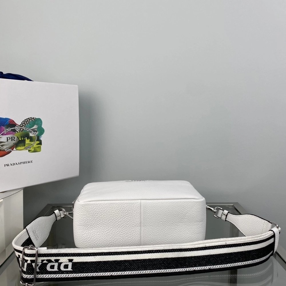 Prada Bags 1BH082 22X14X8cm