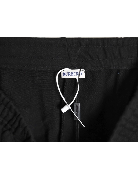 Burberry Warhorse Foam Shorts TSK1,Burberry