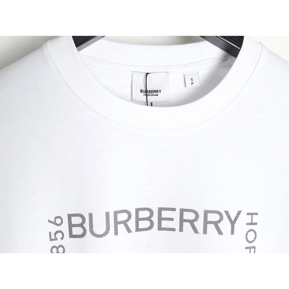 Burberry Square Letter Gold Warhorse Printed Short Sleeve T-Shirt,Burberry