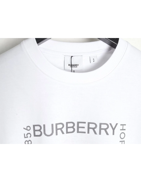 Burberry Square Letter Gold Warhorse Printed Short Sleeve T-Shirt,Burberry
