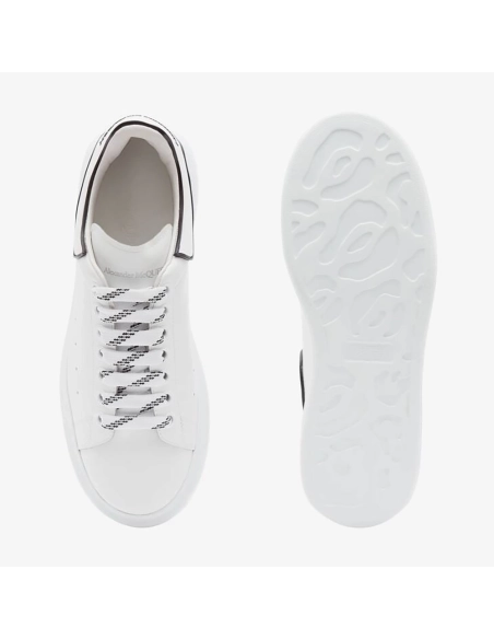 Alexander McQueen Oversized Sneaker in White black,ALEXANDER MCQUEEN