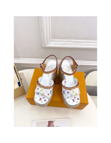 Louis Vuitton &amp; TM Helios Sandals,LOUIS VUITTON Sneakers