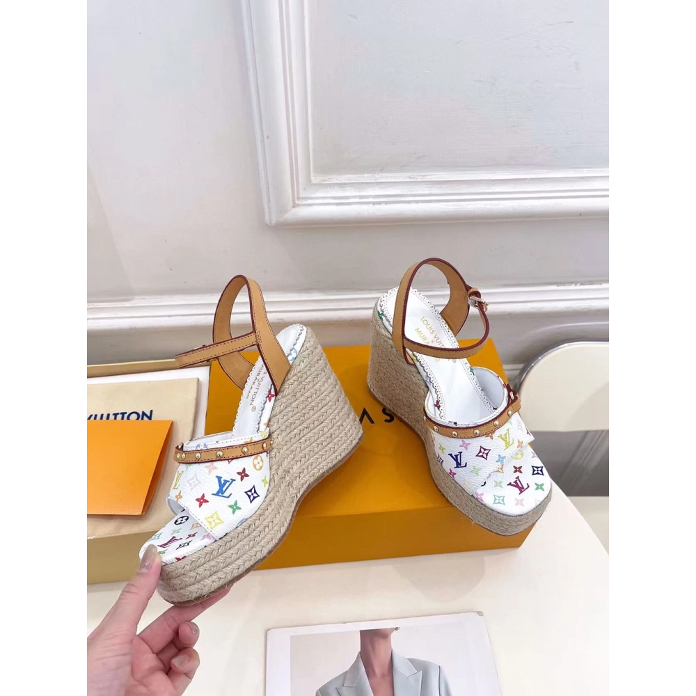 Louis Vuitton &amp; TM Helios Sandals,LOUIS VUITTON Sneakers