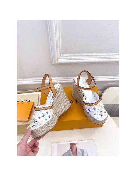 Louis Vuitton &amp; TM Helios Sandals,LOUIS VUITTON Sneakers