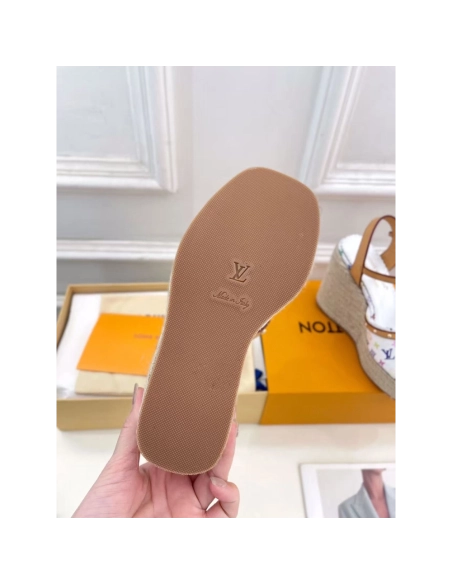 Louis Vuitton &amp; TM Helios Sandals,LOUIS VUITTON Sneakers